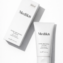 PORE REFINING SCRUB - MEDIK8